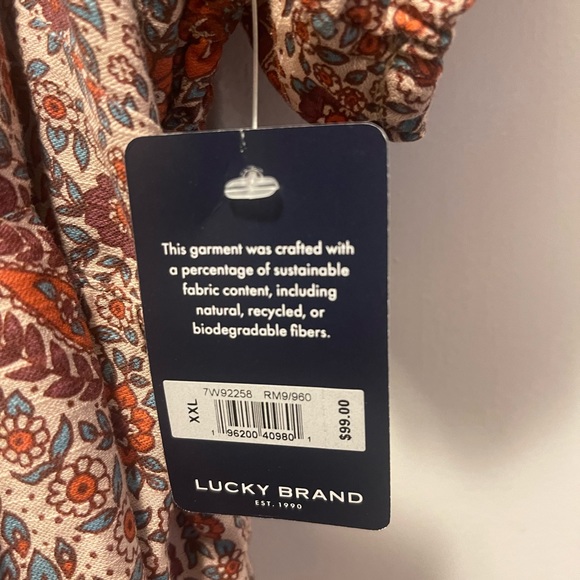 Lucky Dress - Picture 2 of 3